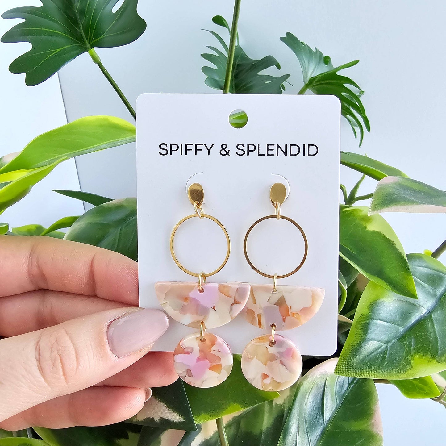 Wren Earrings - Peachy Pink // Fall, Jewelry, Gifts
