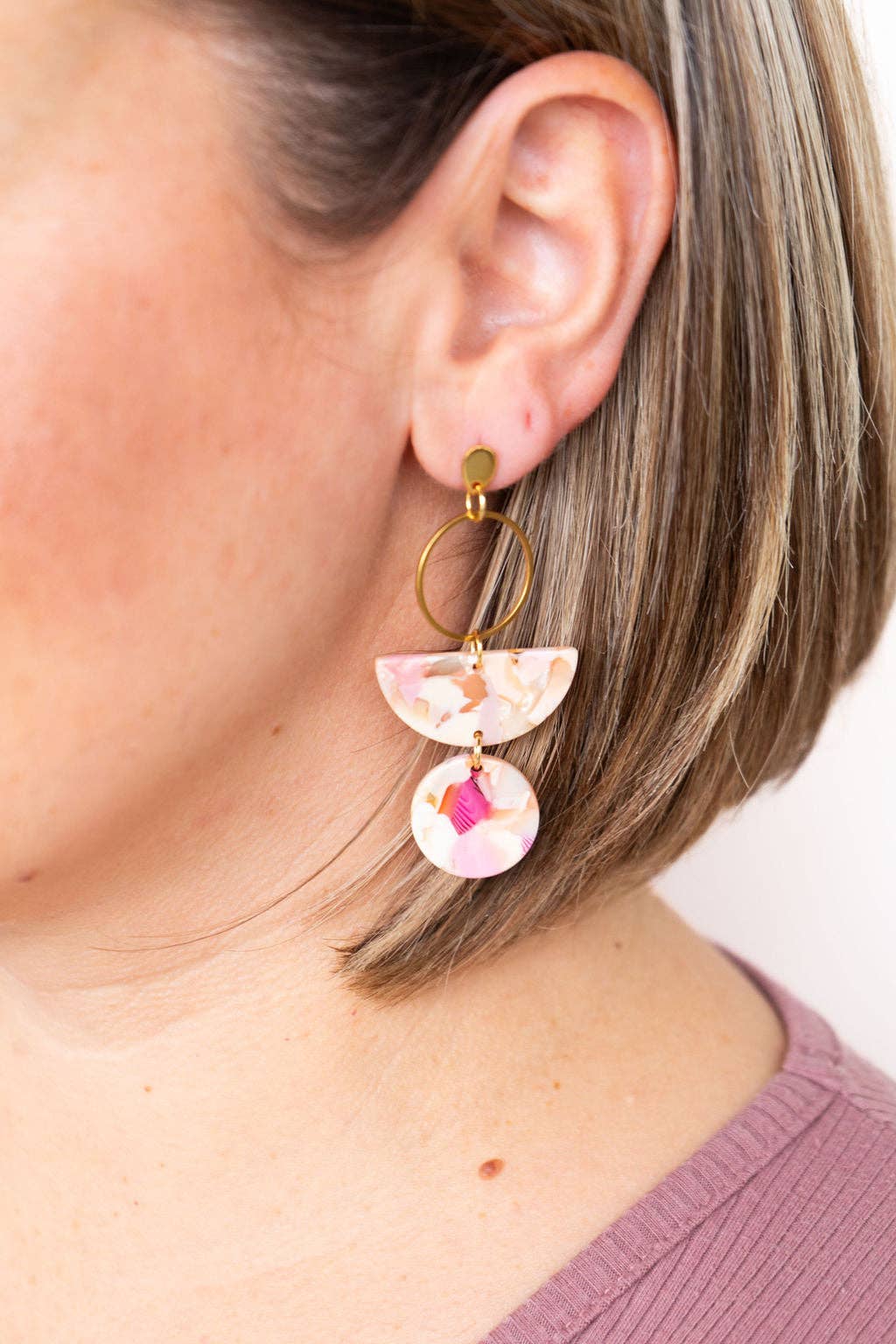 Wren Earrings - Peachy Pink // Fall, Jewelry, Gifts