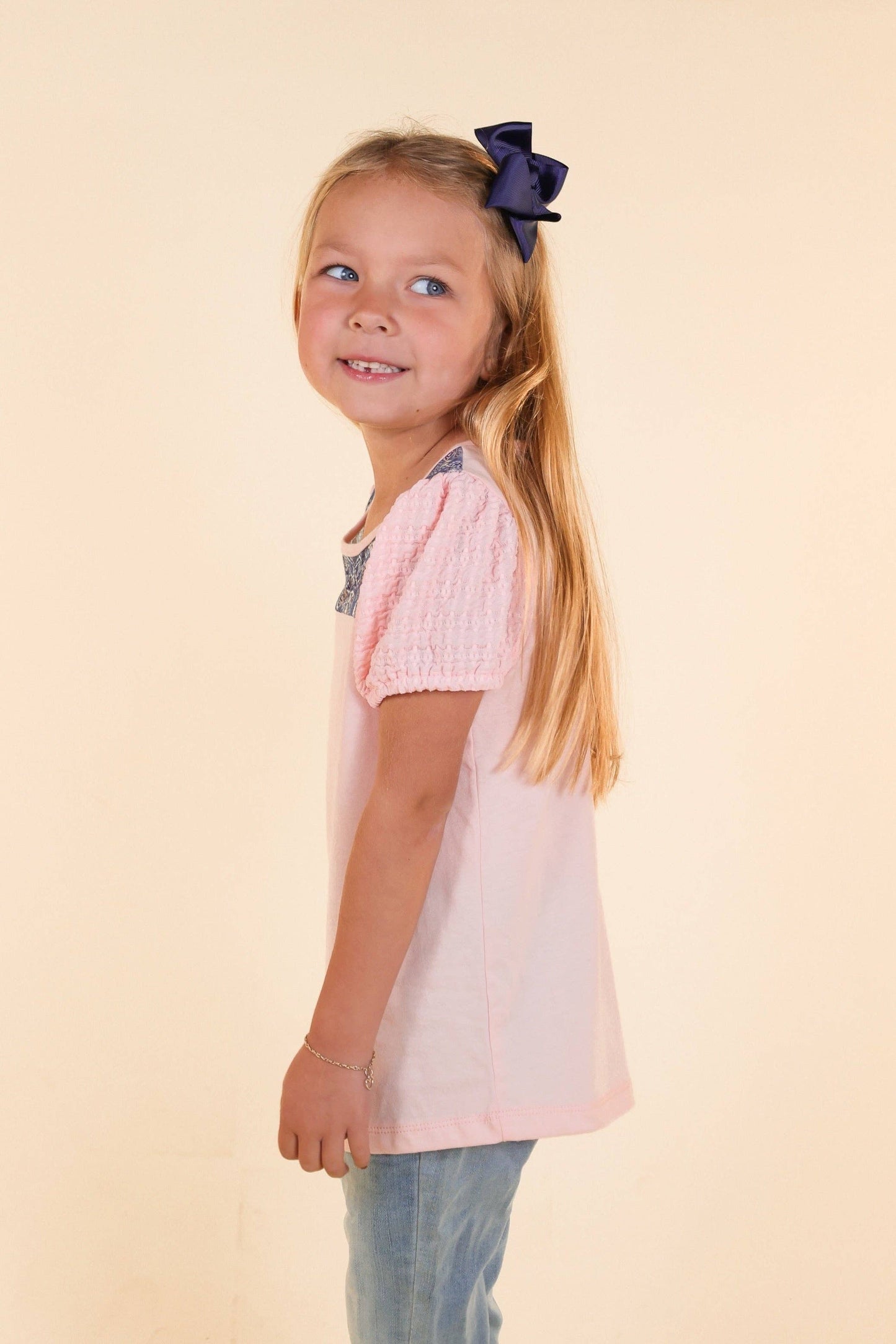 Girls Pink Top With Floral Lace and Puff Sleeve: Pink