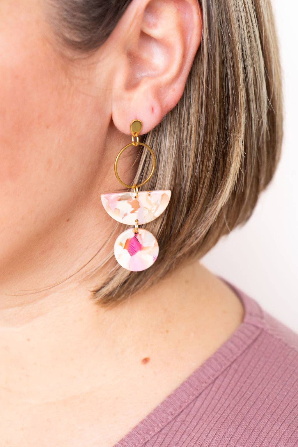 Wren Earrings - Peachy Pink // Fall, Jewelry, Gifts