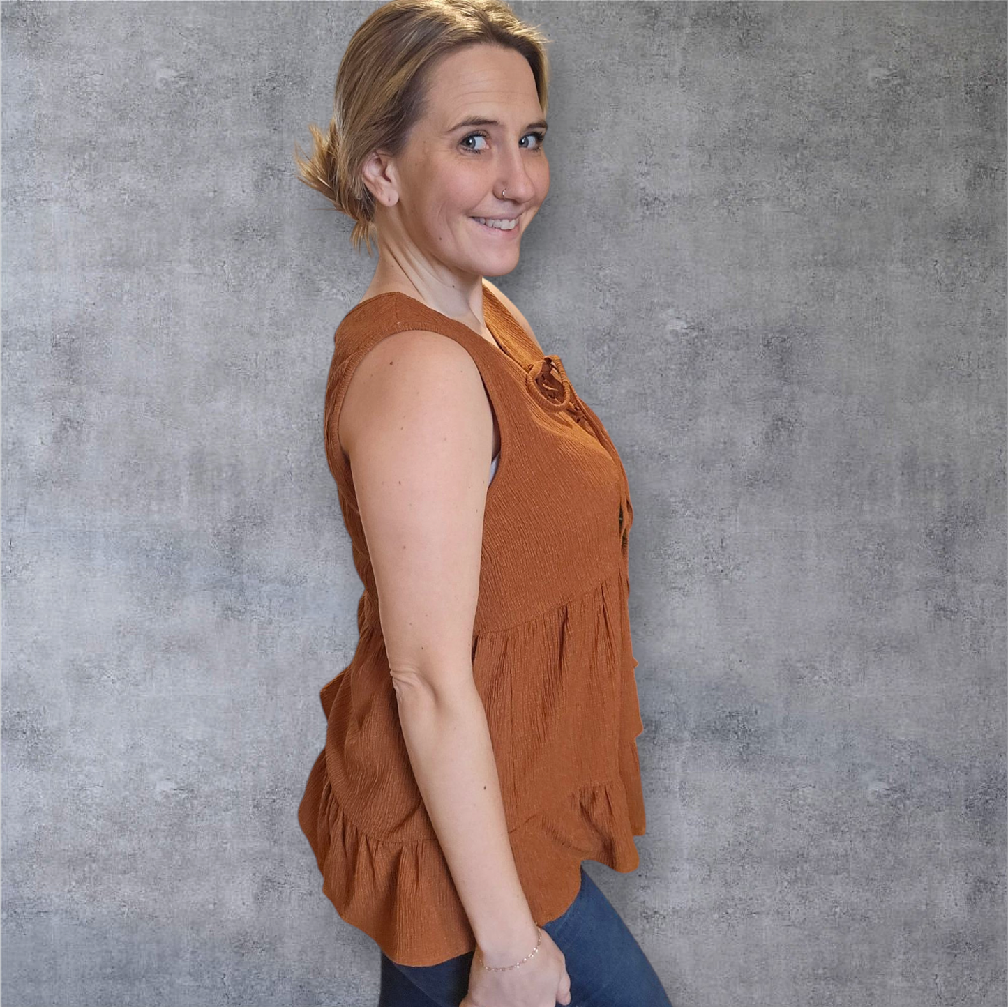 Sleeveless Tiered Babydoll Top – Rust Brown