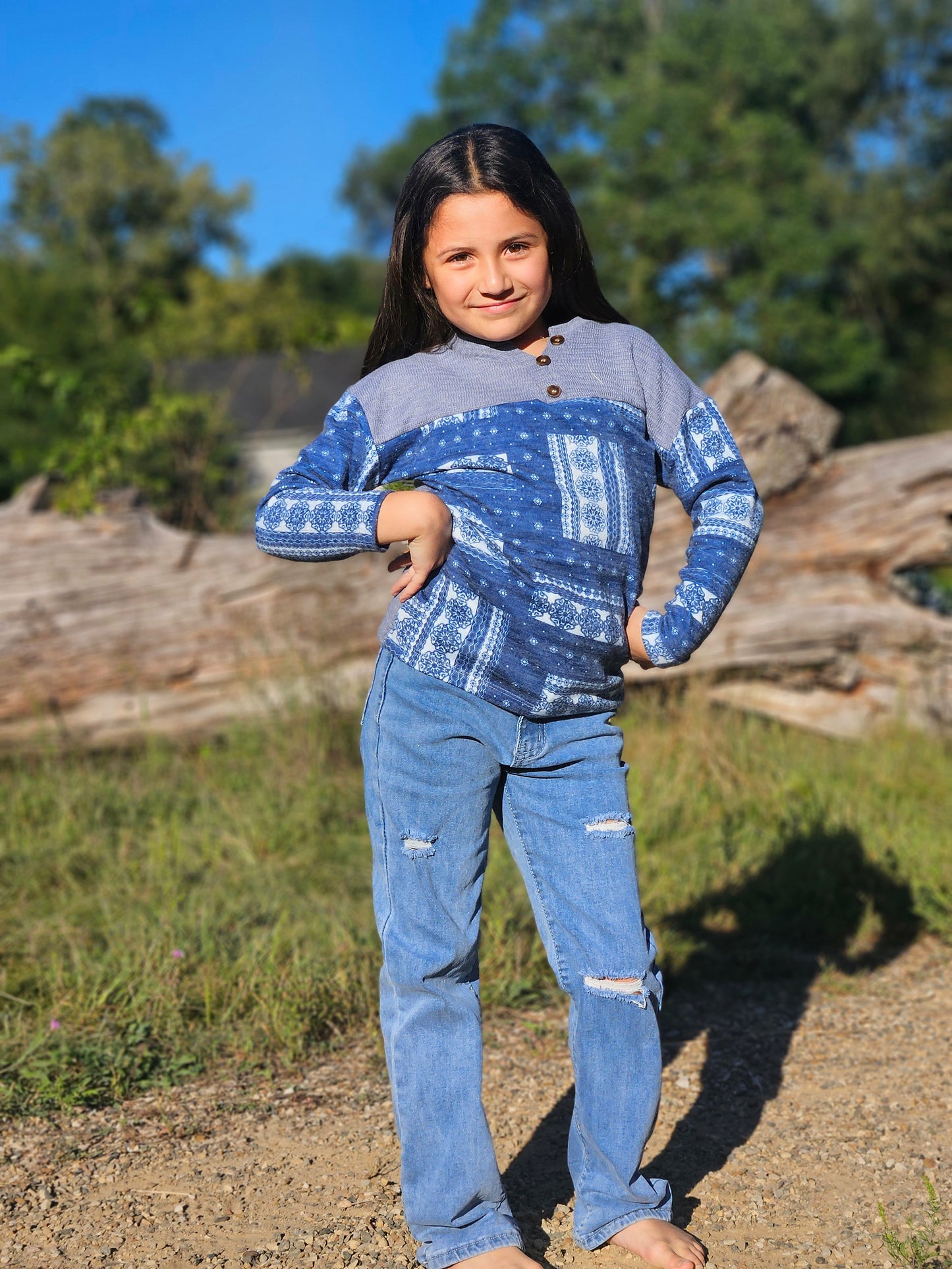 Girls Sweetly Thinking Henley Shirt: Blue