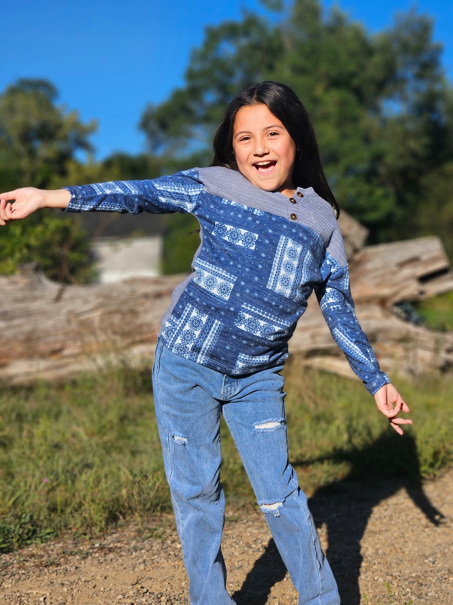 Girls Sweetly Thinking Henley Shirt: Blue