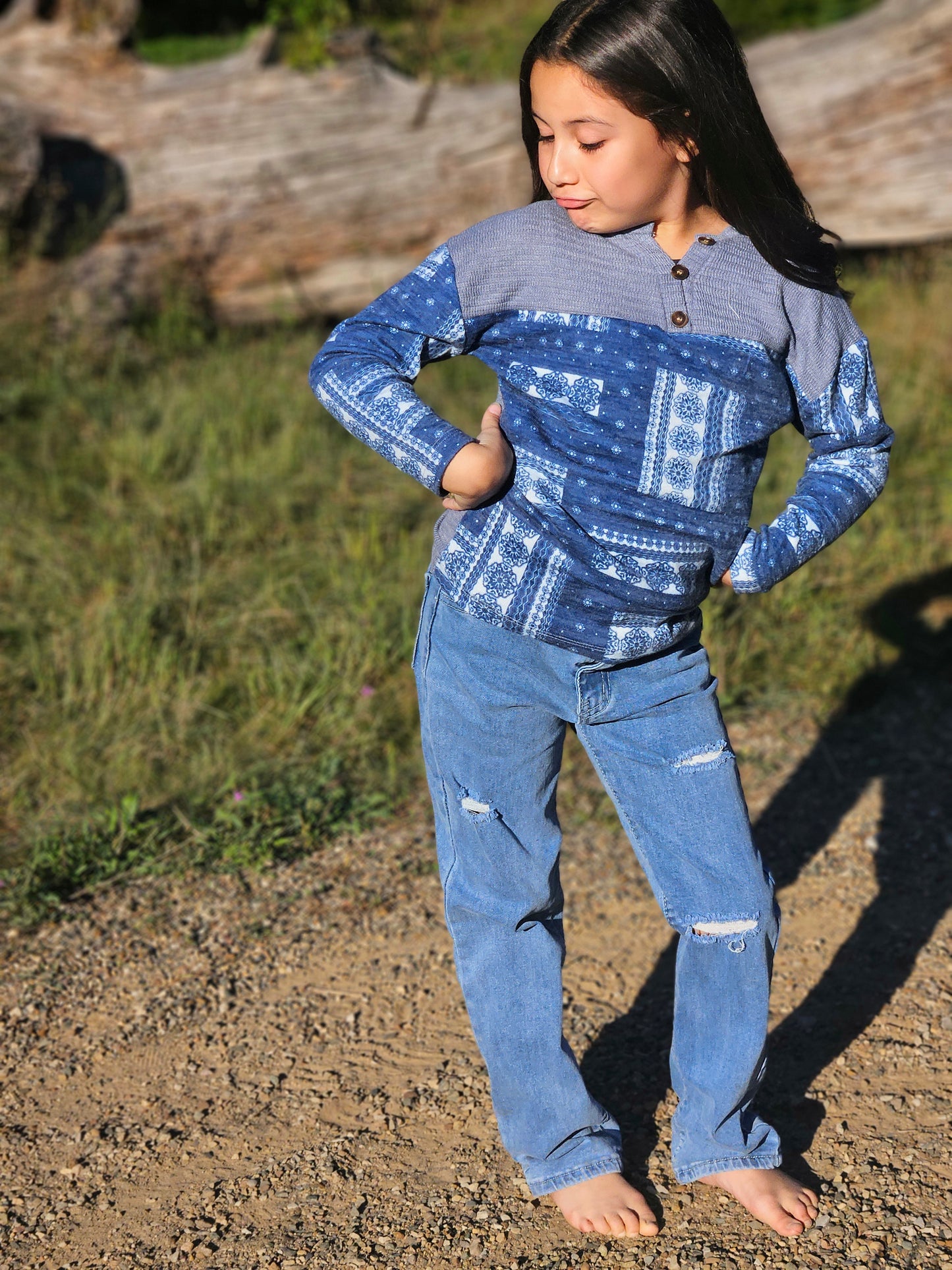 Girls Sweetly Thinking Henley Shirt: Blue