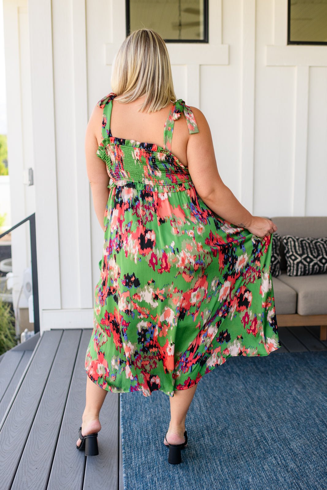 A Little While Longer Dress in Green - Hey Molly Boutique